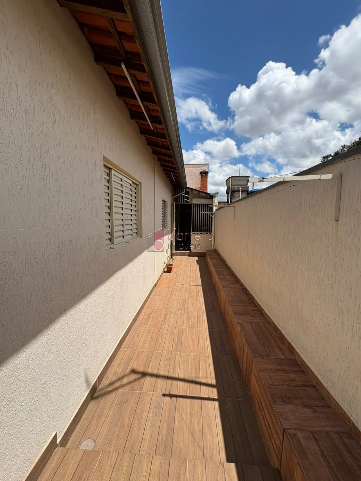 CASA TÉRREA À VENDA NO BAIRRO VILA HORTOLÂNDIA  EM JUNDIAÍ/SP