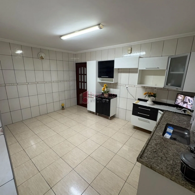 CASA TÉRREA À VENDA NO BAIRRO VILA HORTOLÂNDIA  EM JUNDIAÍ/SP