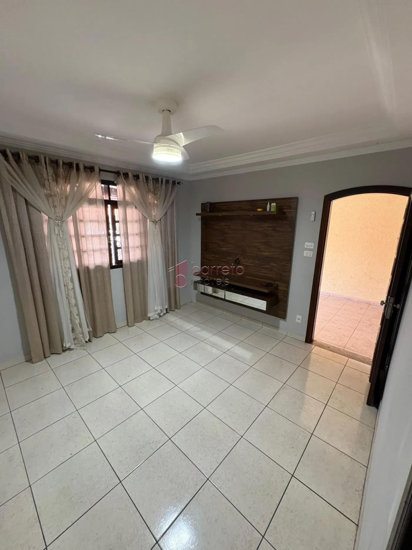 CASA TÉRREA À VENDA NO BAIRRO VILA HORTOLÂNDIA  EM JUNDIAÍ/SP