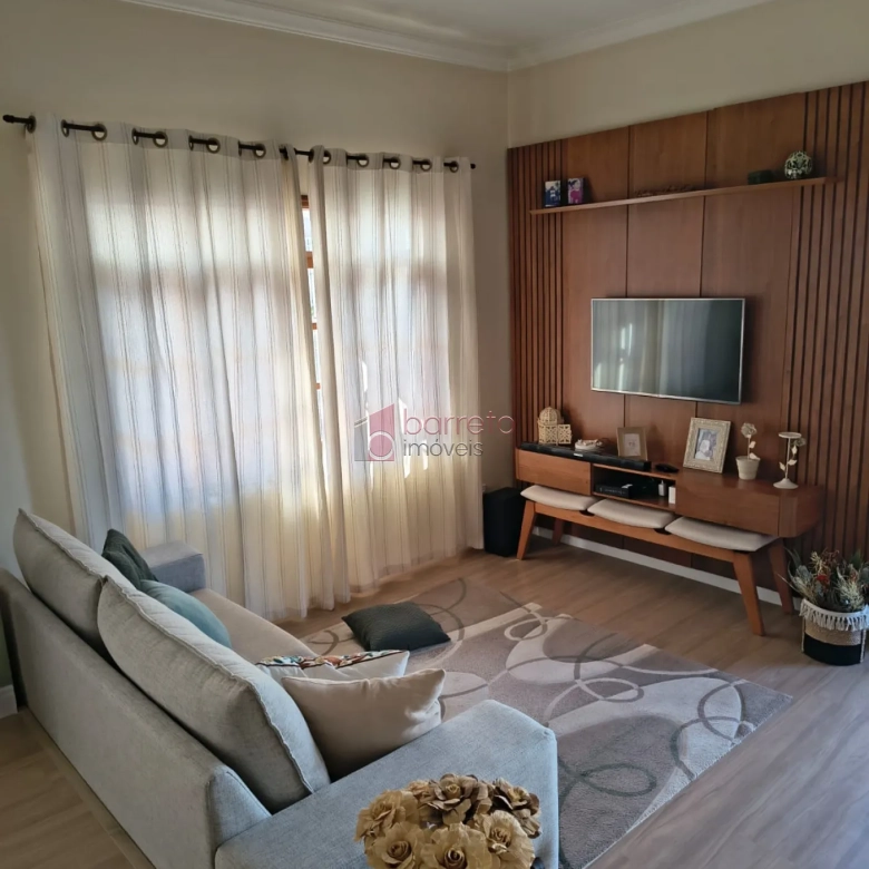 CASA À VENDA NO JARDIM BIZARRO, JUNDIAÍ/SP