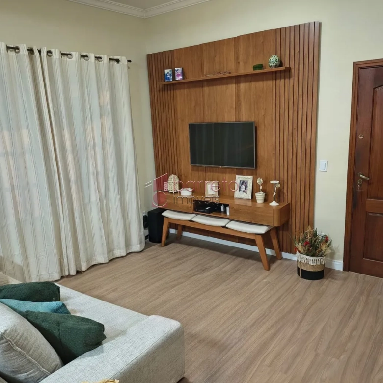 CASA À VENDA NO JARDIM BIZARRO, JUNDIAÍ/SP