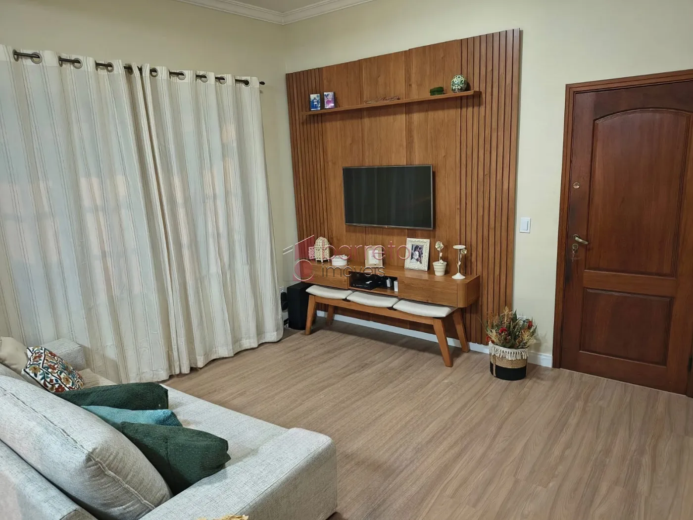 CASA À VENDA NO JARDIM BIZARRO, JUNDIAÍ/SP