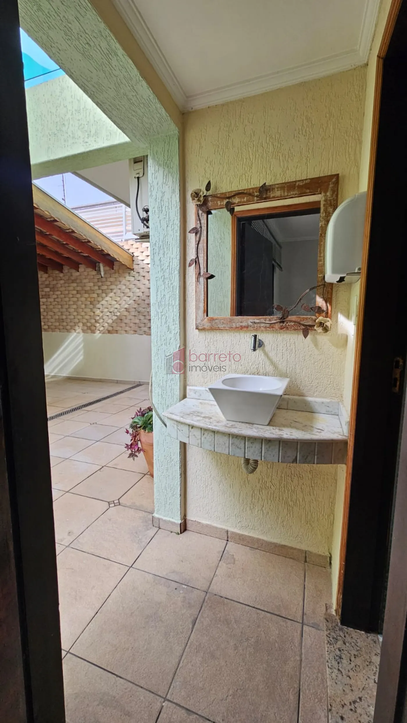 CASA COM EDÍCULA PARA LOCAÇÃO NO BAIRRO JARDIM DA FONTE – JUNDIAÍ/SP