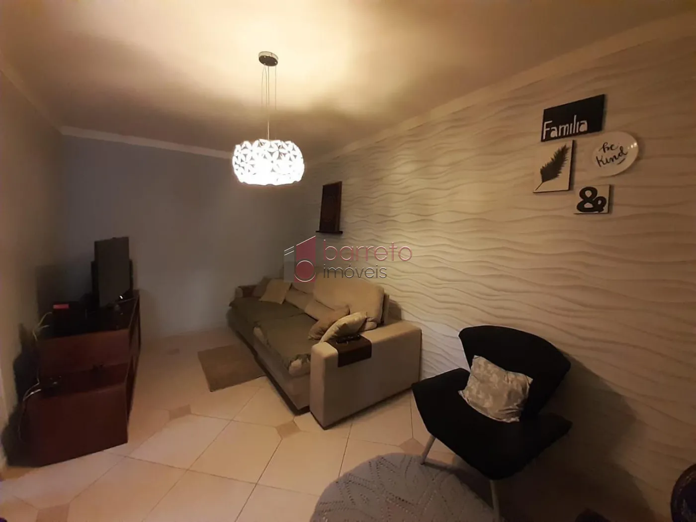 CASA COM EDÍCULA À VENDA NO JARDIM SANTANA – JUNDIAÍ/SP