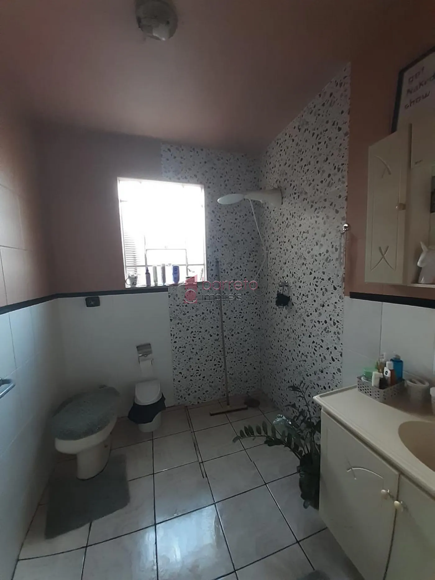 CASA COM EDÍCULA À VENDA NO JARDIM SANTANA – JUNDIAÍ/SP