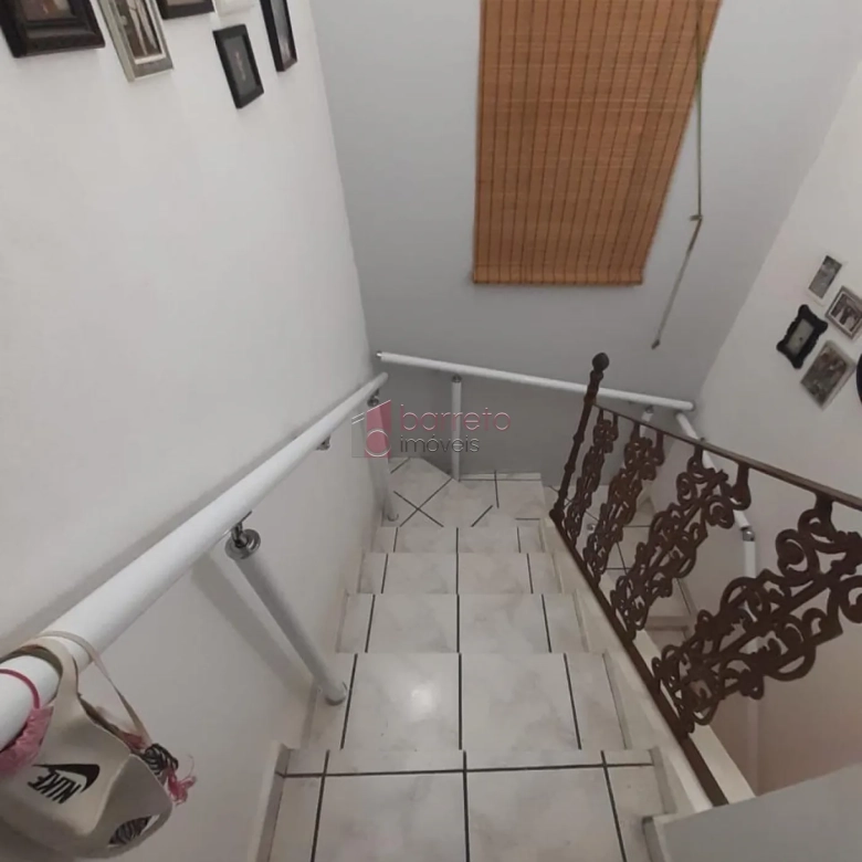 CASA COM EDÍCULA À VENDA NO JARDIM SANTANA – JUNDIAÍ/SP