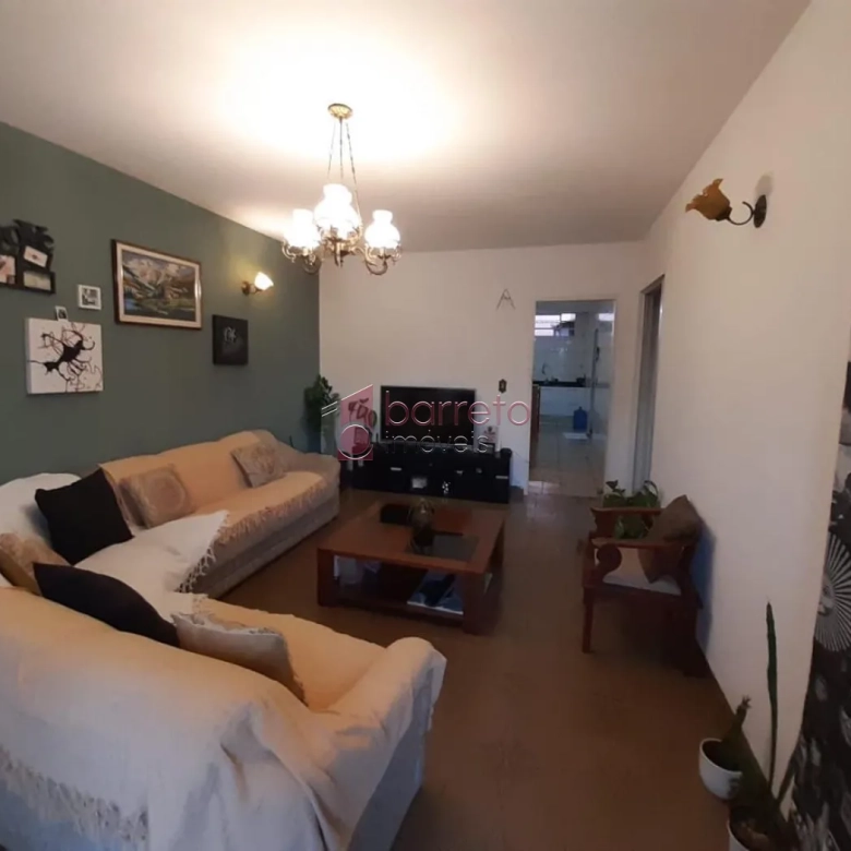 CASA COM EDÍCULA À VENDA NO JARDIM SANTANA – JUNDIAÍ/SP