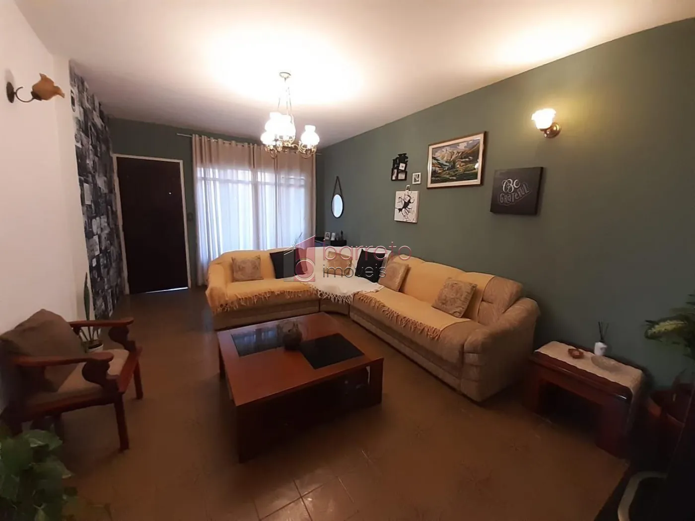 CASA COM EDÍCULA À VENDA NO JARDIM SANTANA – JUNDIAÍ/SP