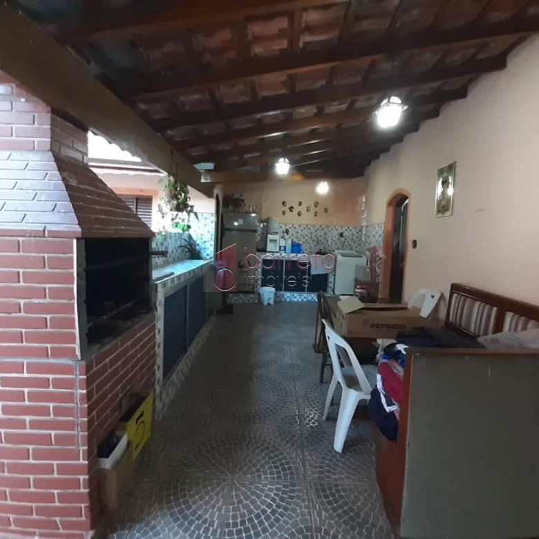 CASA COM EDÍCULA À VENDA NO JARDIM SANTANA – JUNDIAÍ/SP