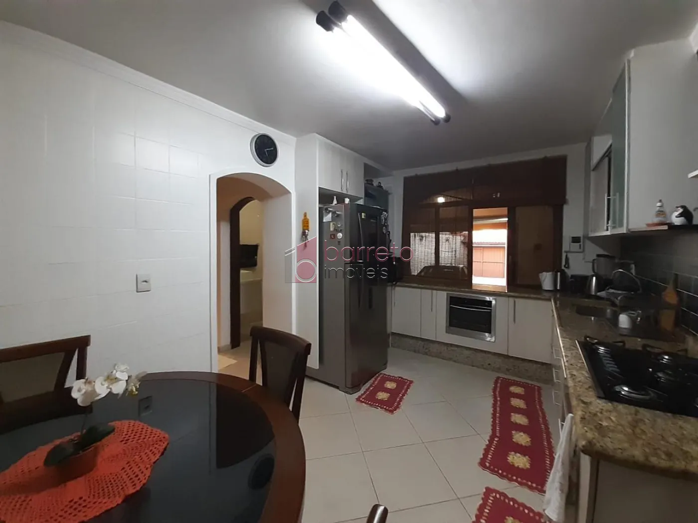 CASA COM EDÍCULA À VENDA NO JARDIM SANTANA – JUNDIAÍ/SP