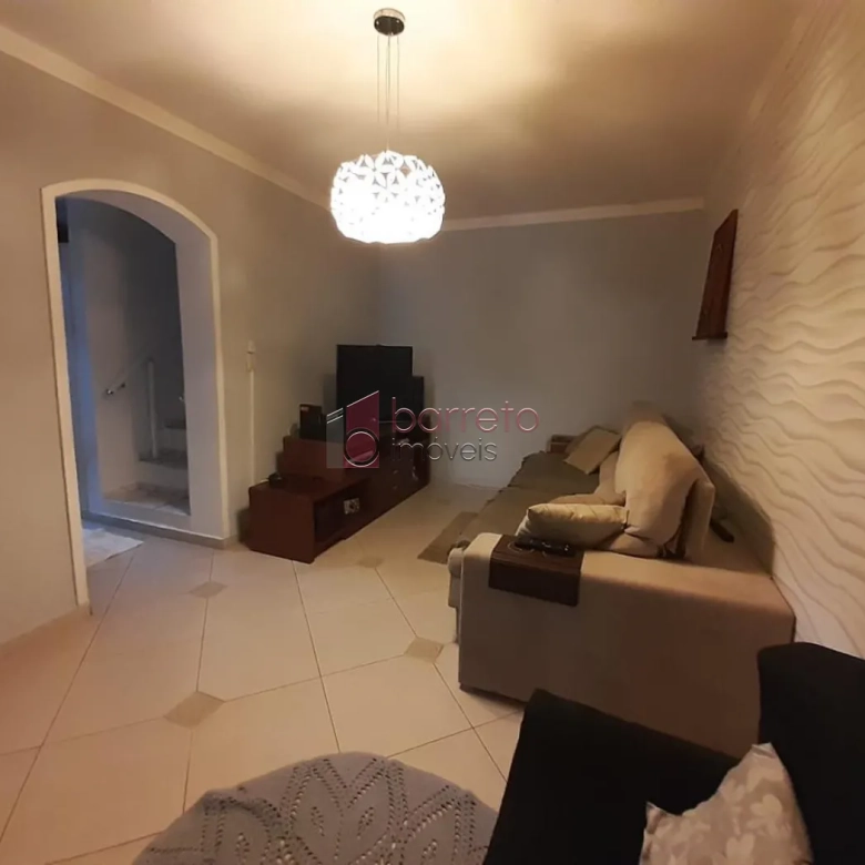 CASA COM EDÍCULA À VENDA NO JARDIM SANTANA – JUNDIAÍ/SP