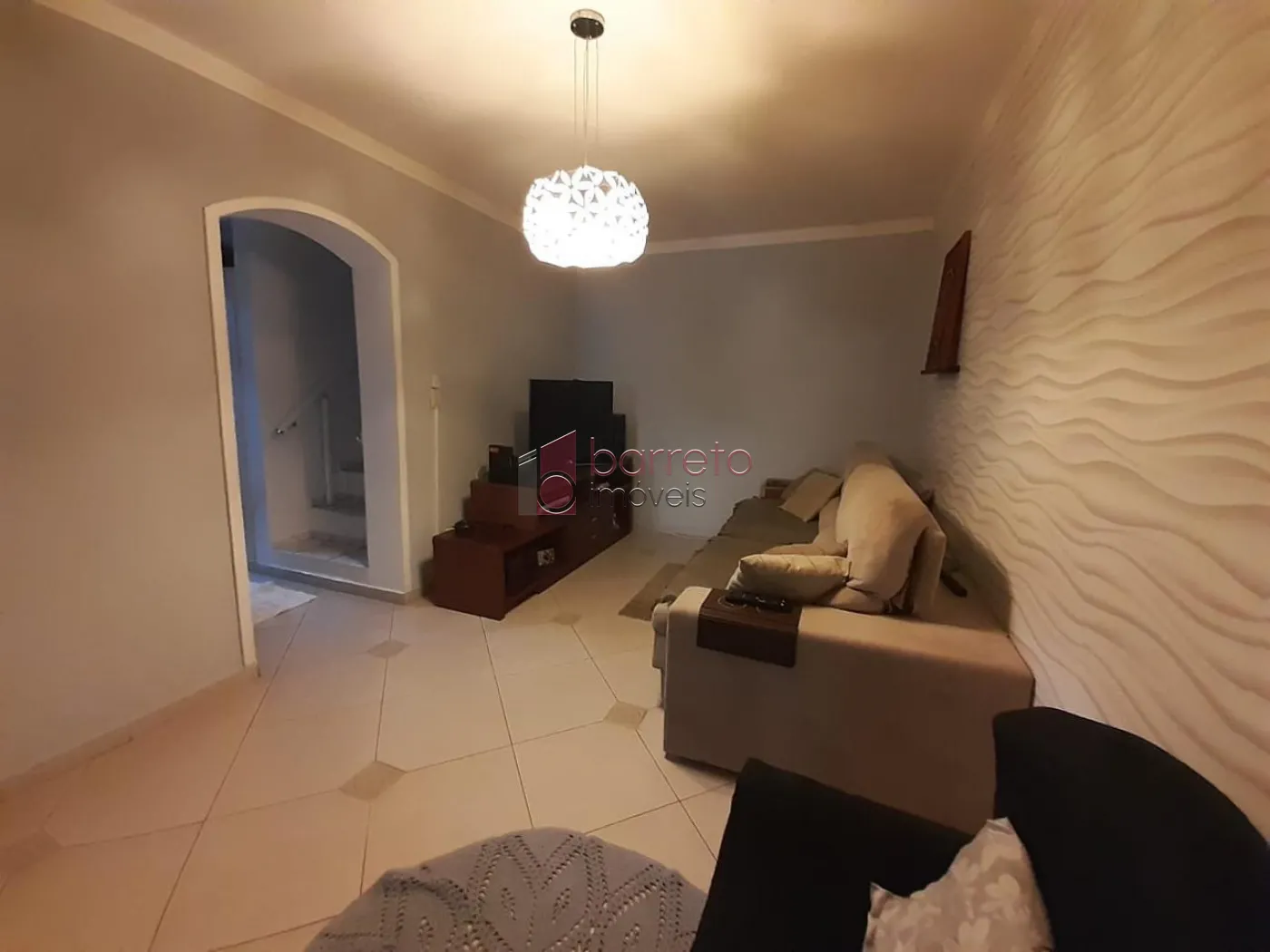 CASA COM EDÍCULA À VENDA NO JARDIM SANTANA – JUNDIAÍ/SP