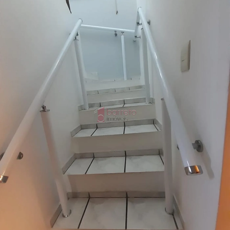 CASA COM EDÍCULA À VENDA NO JARDIM SANTANA – JUNDIAÍ/SP