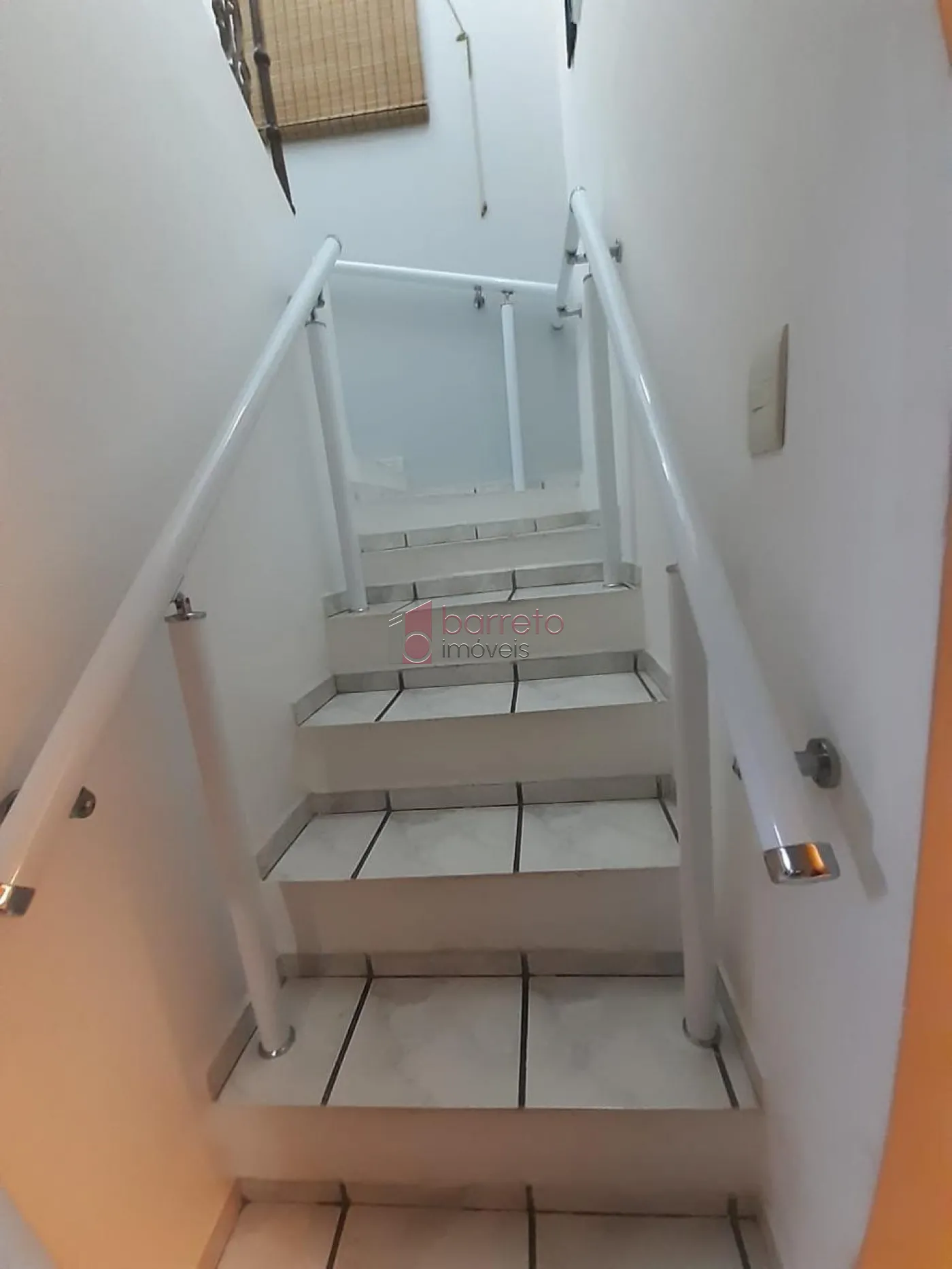 CASA COM EDÍCULA À VENDA NO JARDIM SANTANA – JUNDIAÍ/SP