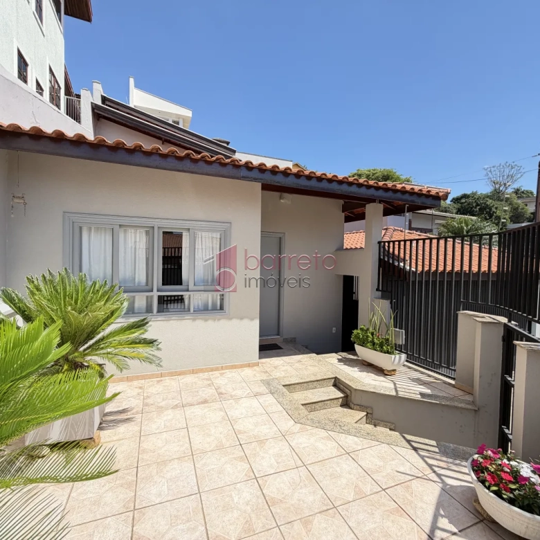 CASA SOBRADO À VENDA NO JARDIM PAULISTA EM JUNDIAÍ/SP