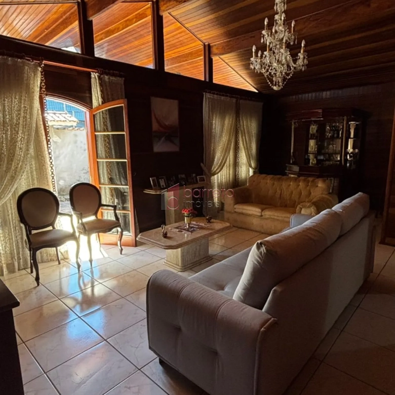 CASA À VENDA NO PARQUE SÃO LUIZ EM JUNDIAÍ/SP