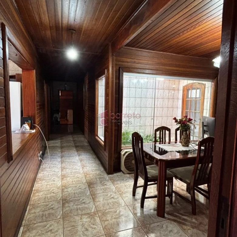 CASA À VENDA NO PARQUE SÃO LUIZ EM JUNDIAÍ/SP