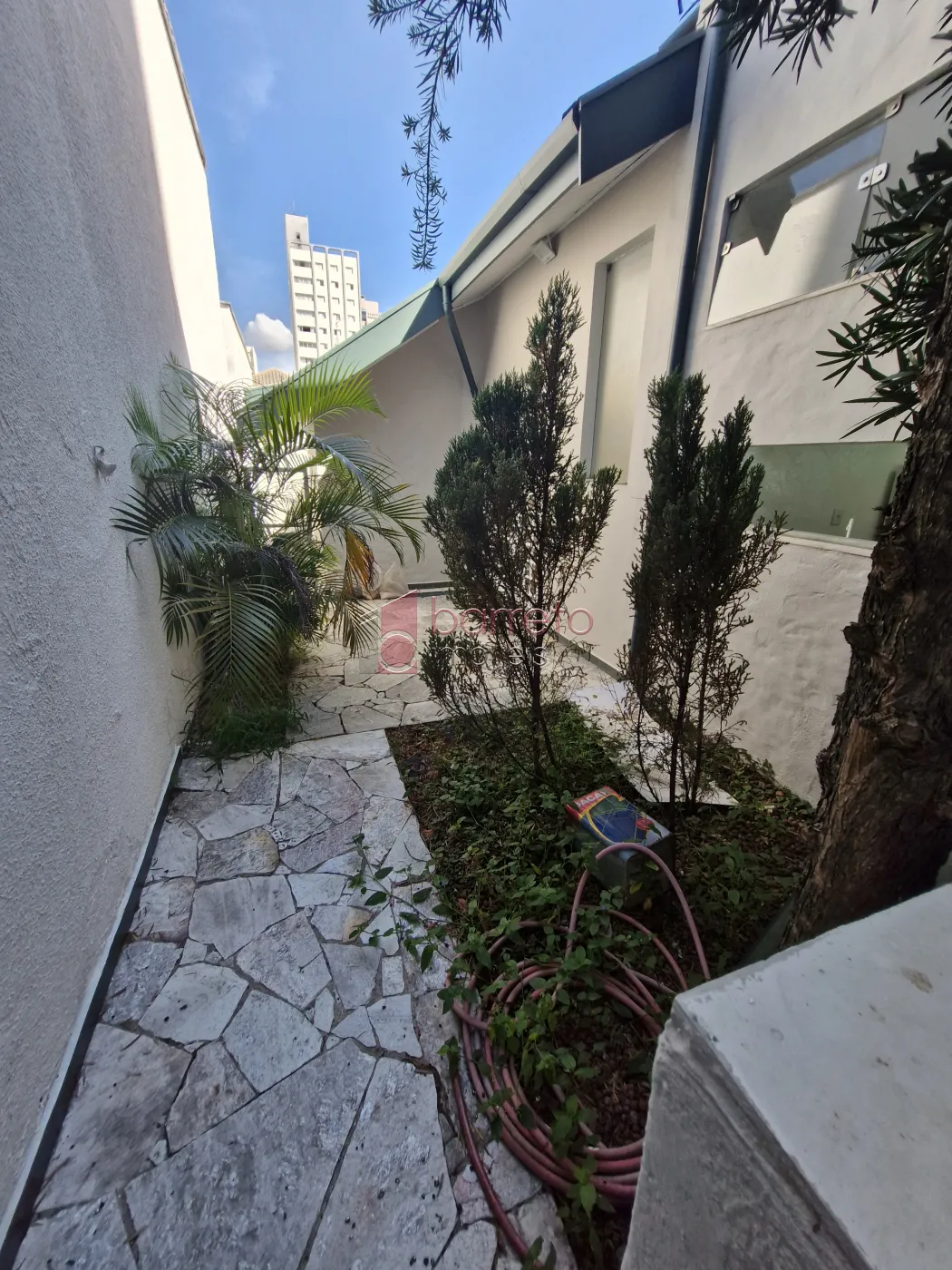 SOBRADO RESIDENCIAL PARA LOCAÇÃO NO CENTRO – JUNDIAÍ/SP