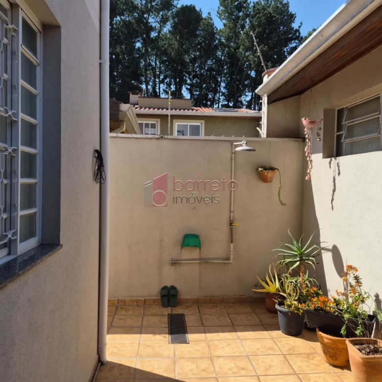 SOBRADO À VENDA COM 3 QUARTOS  NA VILA GUARANI, JUNDIAÍ – SP