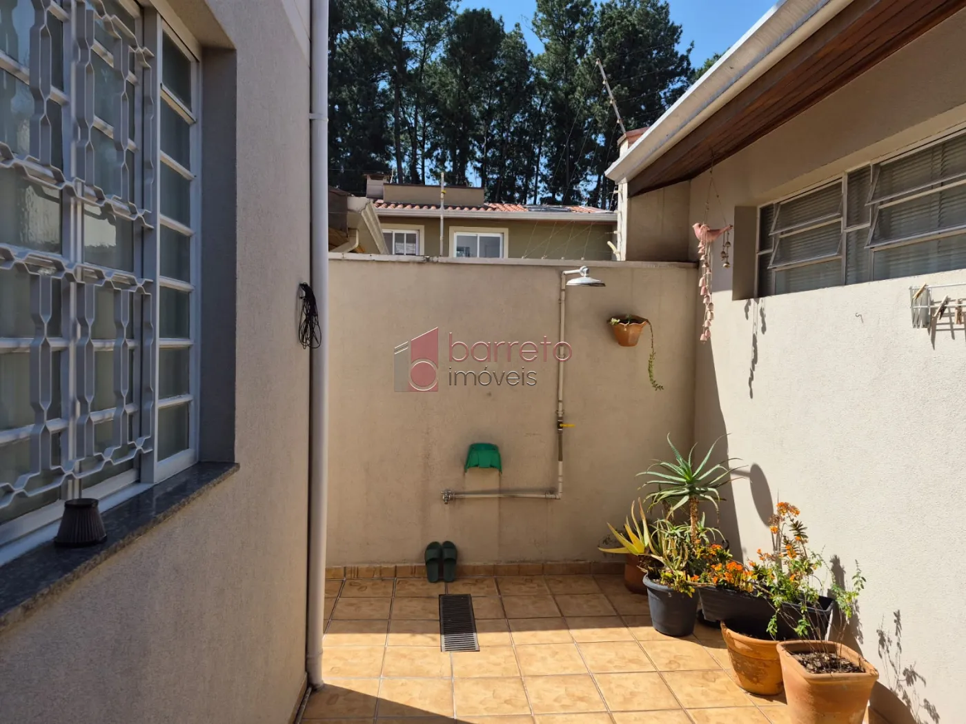 SOBRADO À VENDA COM 3 QUARTOS  NA VILA GUARANI, JUNDIAÍ – SP
