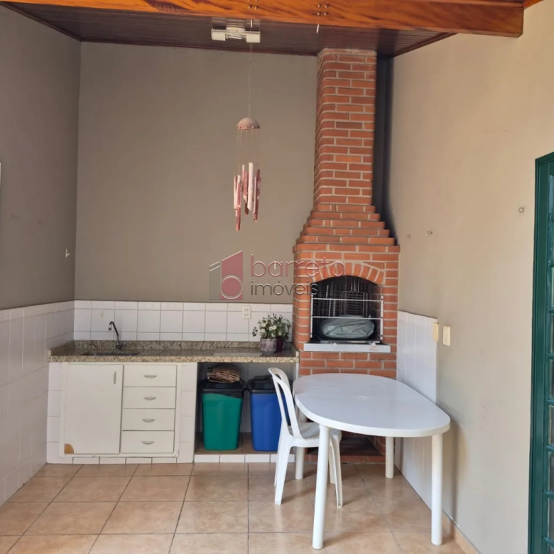 SOBRADO À VENDA COM 3 QUARTOS  NA VILA GUARANI, JUNDIAÍ – SP