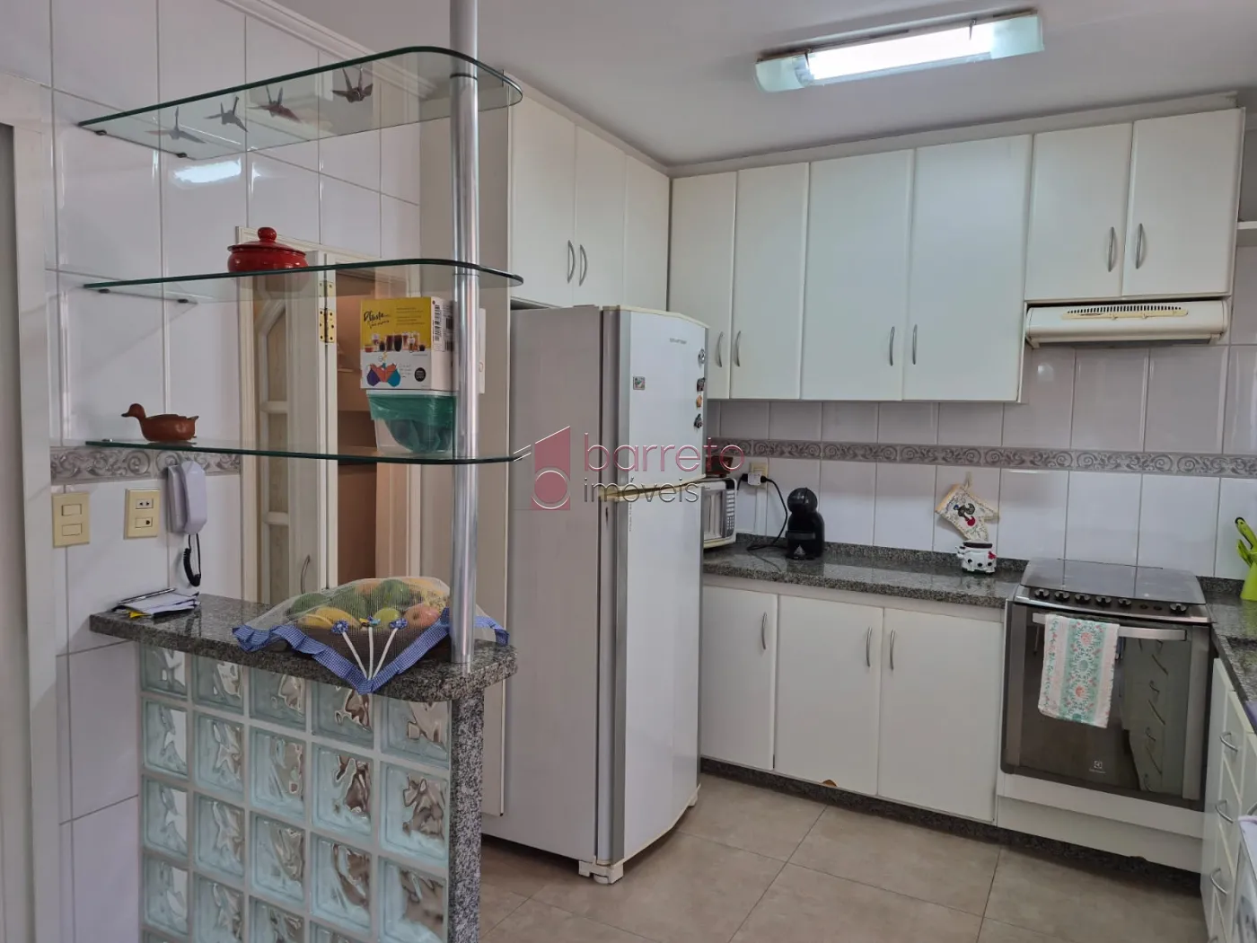 SOBRADO À VENDA COM 3 QUARTOS  NA VILA GUARANI, JUNDIAÍ – SP
