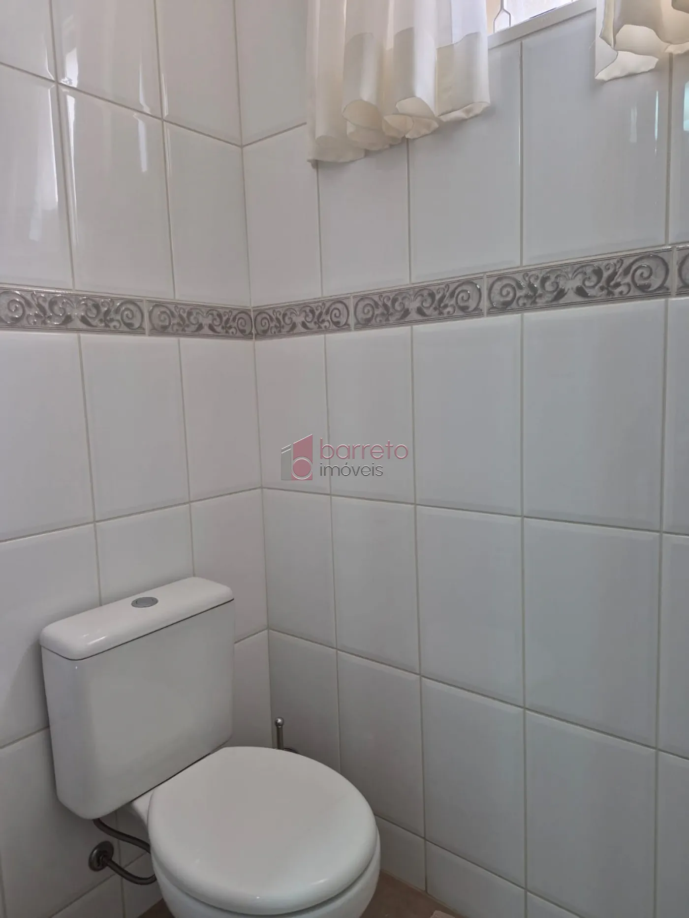 SOBRADO À VENDA COM 3 QUARTOS  NA VILA GUARANI, JUNDIAÍ – SP