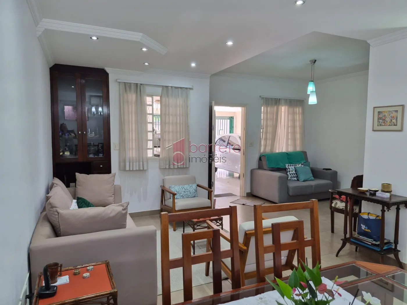 SOBRADO À VENDA COM 3 QUARTOS  NA VILA GUARANI, JUNDIAÍ – SP