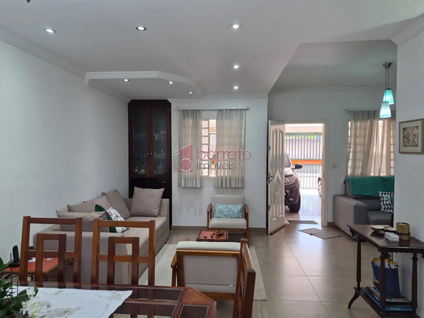 SOBRADO À VENDA COM 3 QUARTOS  NA VILA GUARANI, JUNDIAÍ – SP