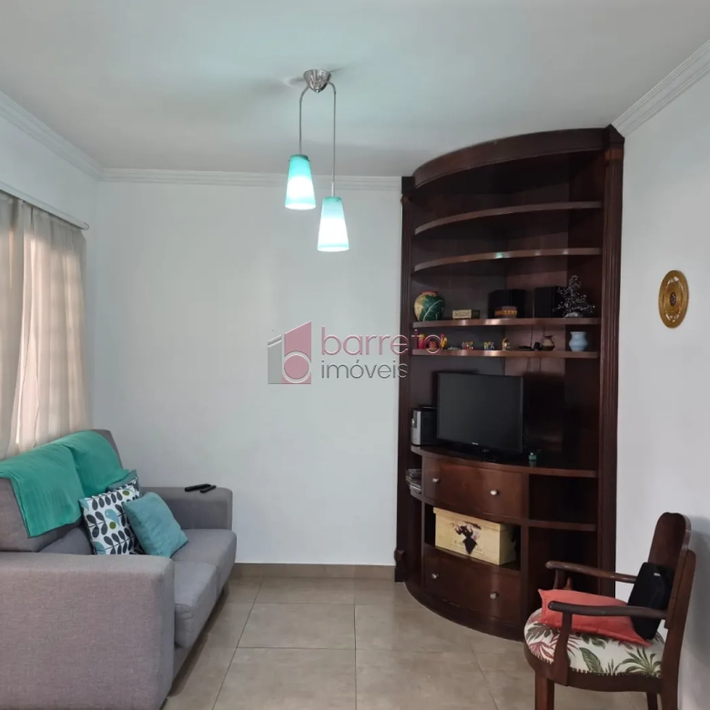 SOBRADO À VENDA COM 3 QUARTOS  NA VILA GUARANI, JUNDIAÍ – SP