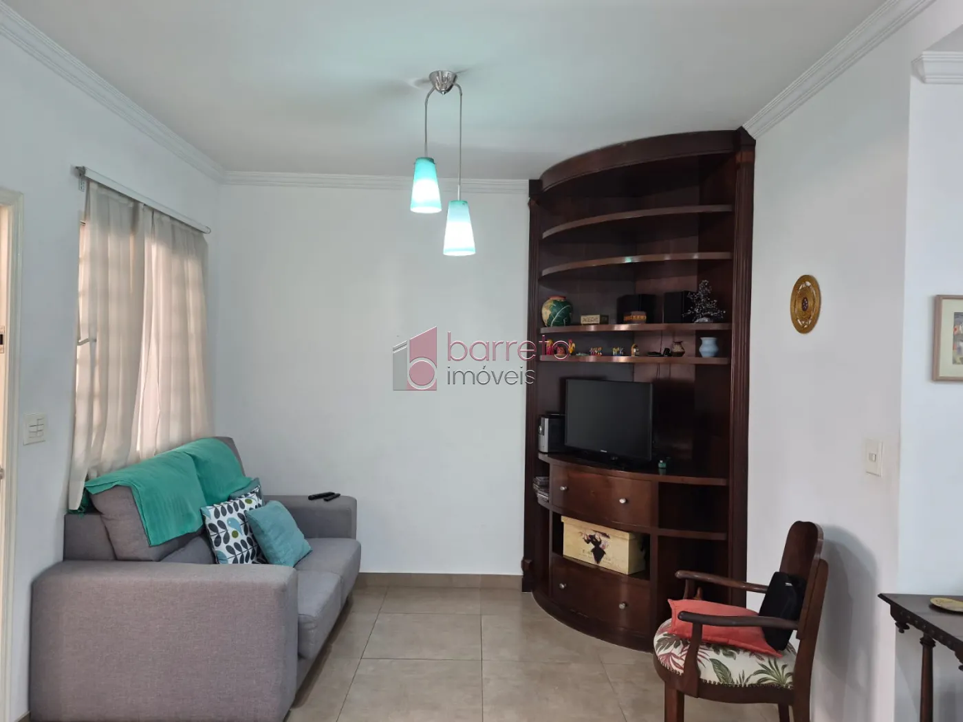 SOBRADO À VENDA COM 3 QUARTOS  NA VILA GUARANI, JUNDIAÍ – SP