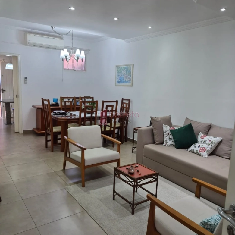SOBRADO À VENDA COM 3 QUARTOS  NA VILA GUARANI, JUNDIAÍ – SP