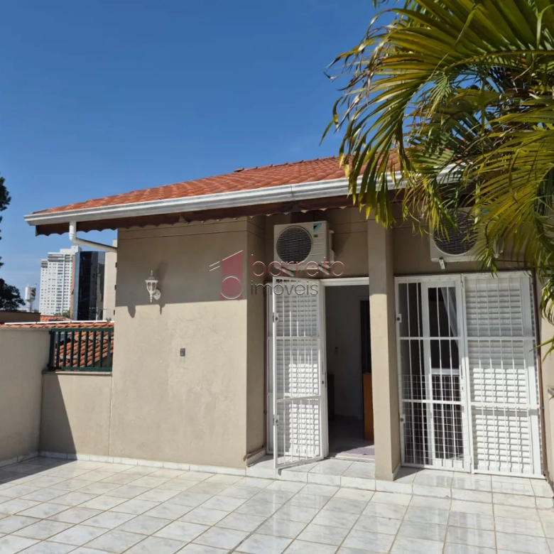 SOBRADO À VENDA COM 3 QUARTOS  NA VILA GUARANI, JUNDIAÍ – SP