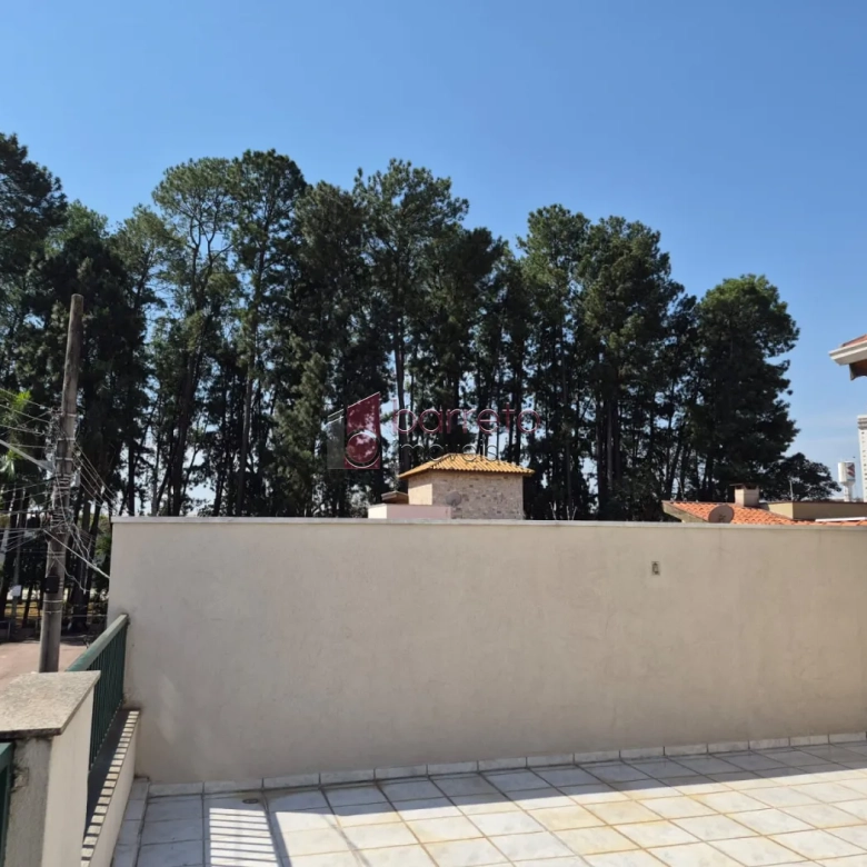 SOBRADO À VENDA COM 3 QUARTOS  NA VILA GUARANI, JUNDIAÍ – SP