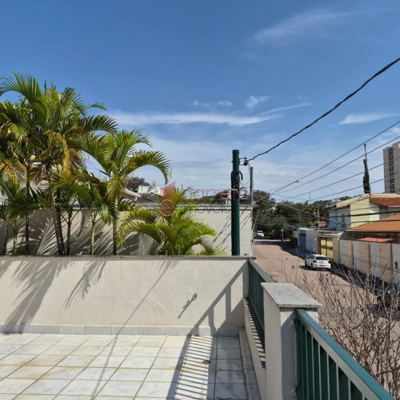 SOBRADO À VENDA COM 3 QUARTOS  NA VILA GUARANI, JUNDIAÍ – SP