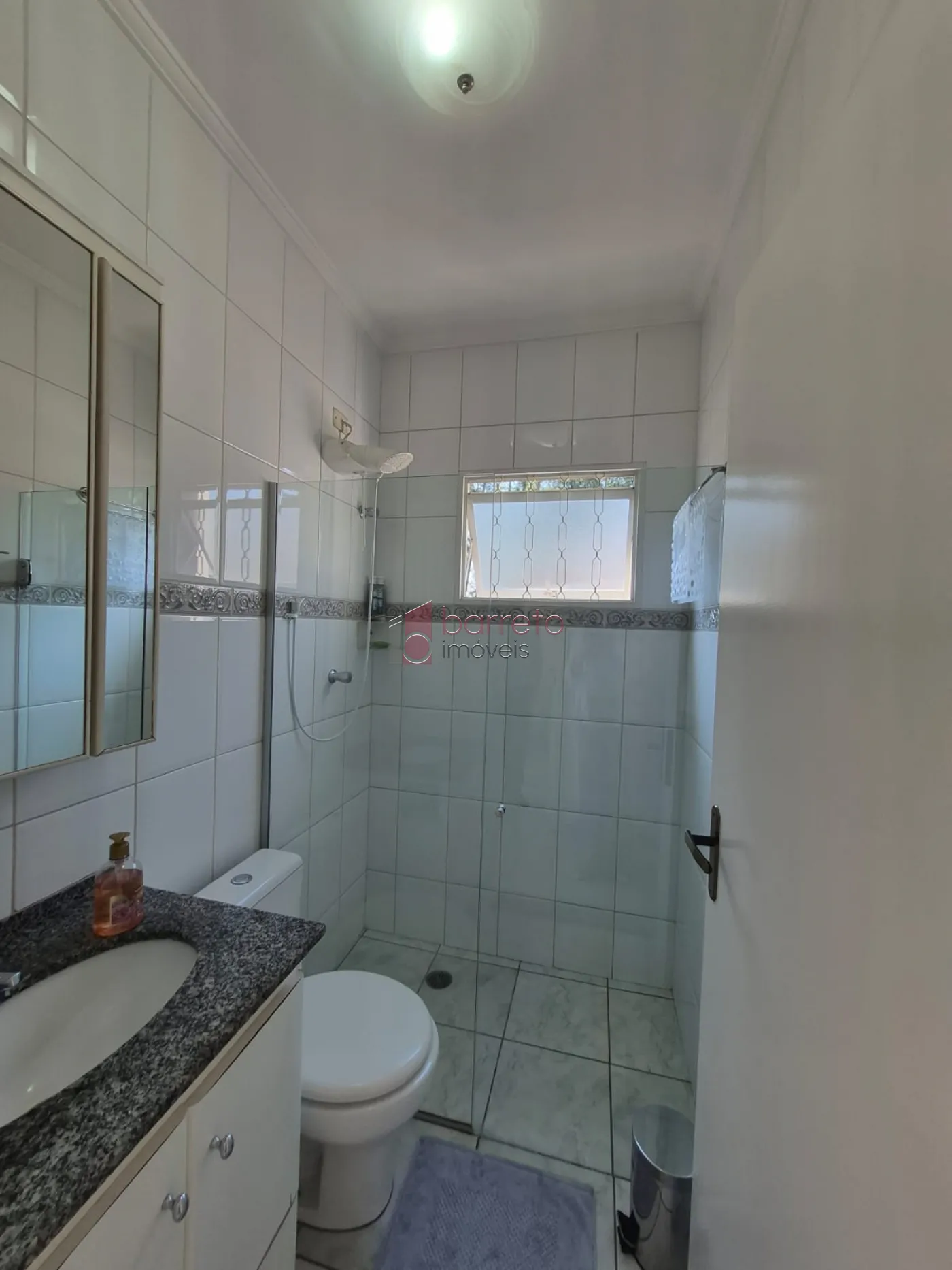 SOBRADO À VENDA COM 3 QUARTOS  NA VILA GUARANI, JUNDIAÍ – SP