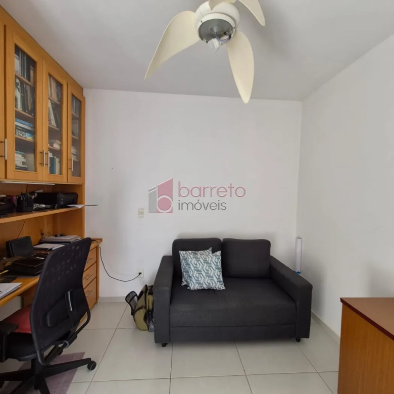 SOBRADO À VENDA COM 3 QUARTOS  NA VILA GUARANI, JUNDIAÍ – SP