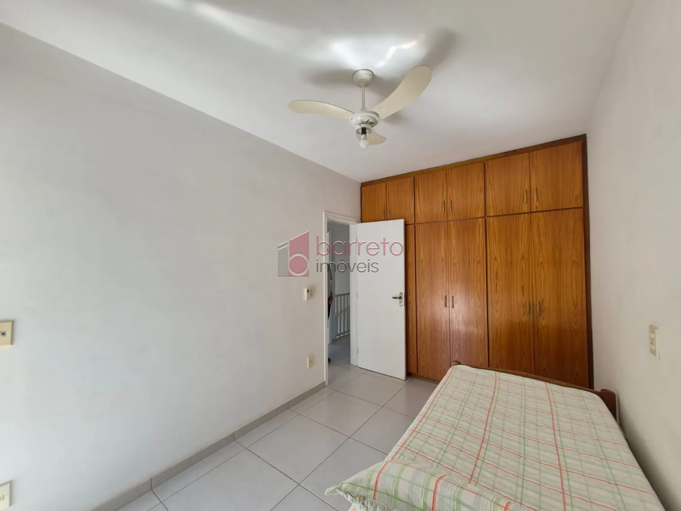 SOBRADO À VENDA COM 3 QUARTOS  NA VILA GUARANI, JUNDIAÍ – SP
