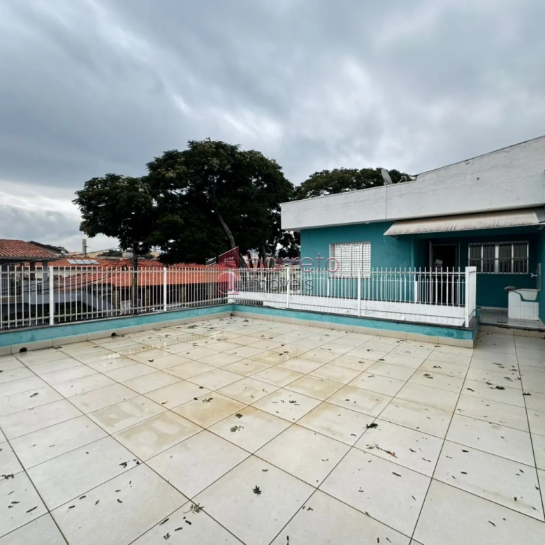 CASA NO PISO SUPERIOR PARA LOCAÇÃO NA VILA NOVA ESPÉRIA – JUNDIAÍ/SP