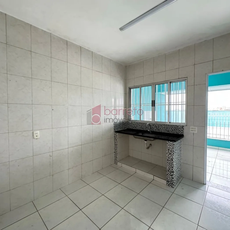 CASA NO PISO SUPERIOR PARA LOCAÇÃO NA VILA NOVA ESPÉRIA – JUNDIAÍ/SP