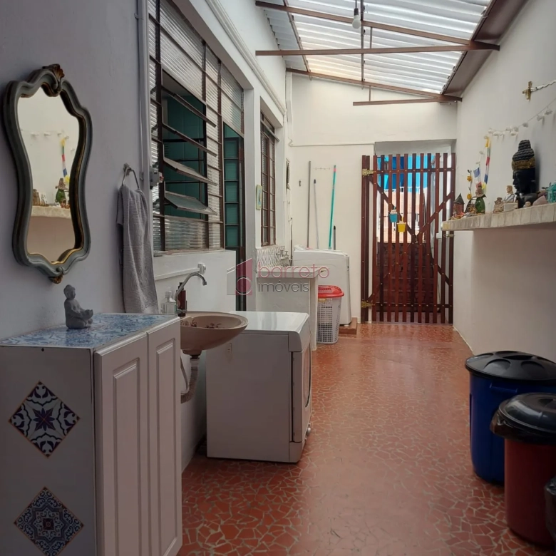 CASA À VENDA NO BAIRRO ANHANGABAÚ EM JUNDIAÍ/SP