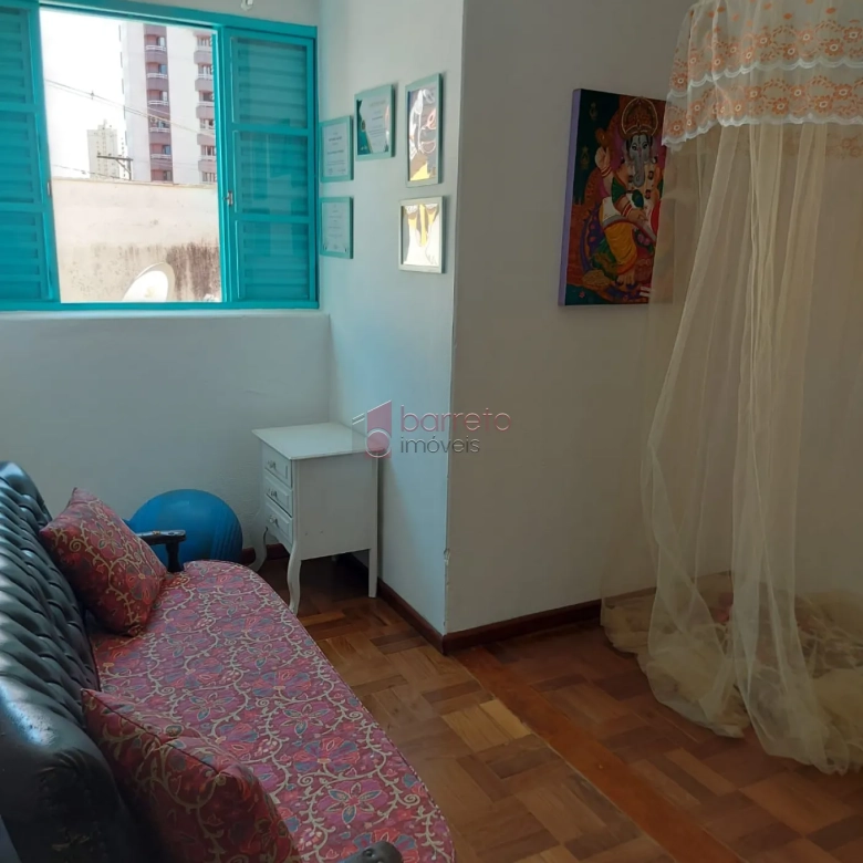 CASA À VENDA NO BAIRRO ANHANGABAÚ EM JUNDIAÍ/SP