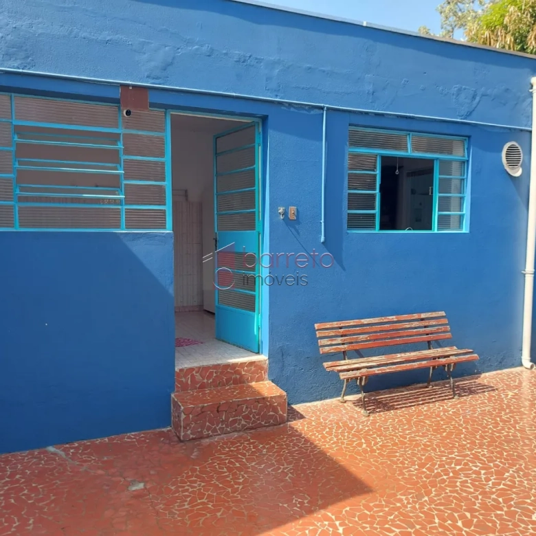 CASA À VENDA NO BAIRRO ANHANGABAÚ EM JUNDIAÍ/SP