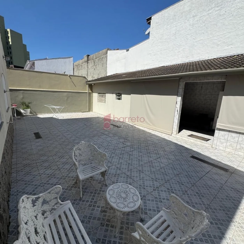 CASA RESIDENCIAL/COMERCIAL À VENDA NO JARDIM DAS SAMAMBAIAS EM JUNDIAÍ/SP