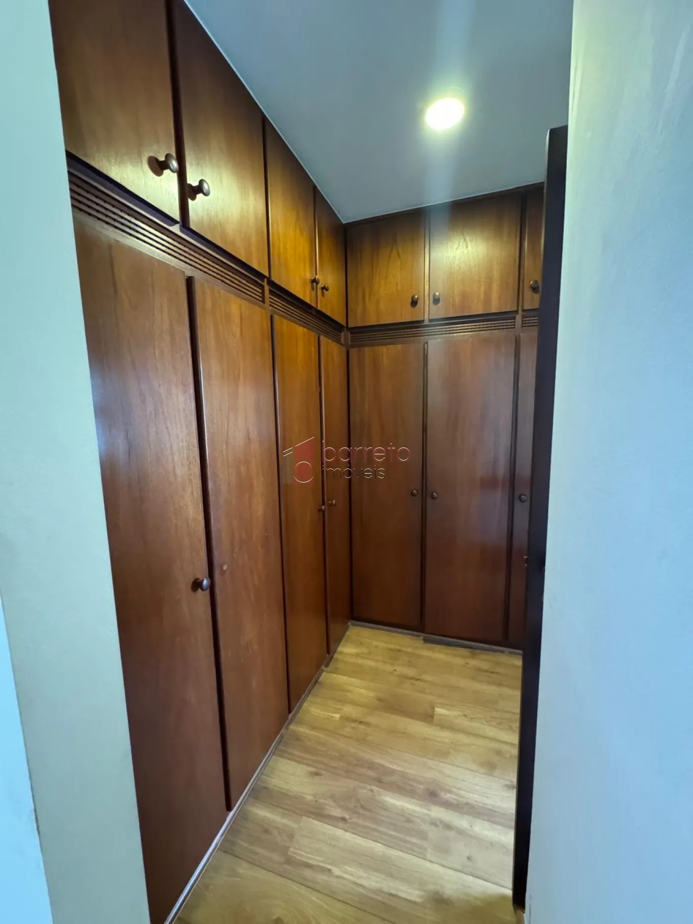 VENDE SE CASA COMERCIAL/RESIDENCIAL NO JARDIM ANA MARIA – JUNDIAÍ /SP –