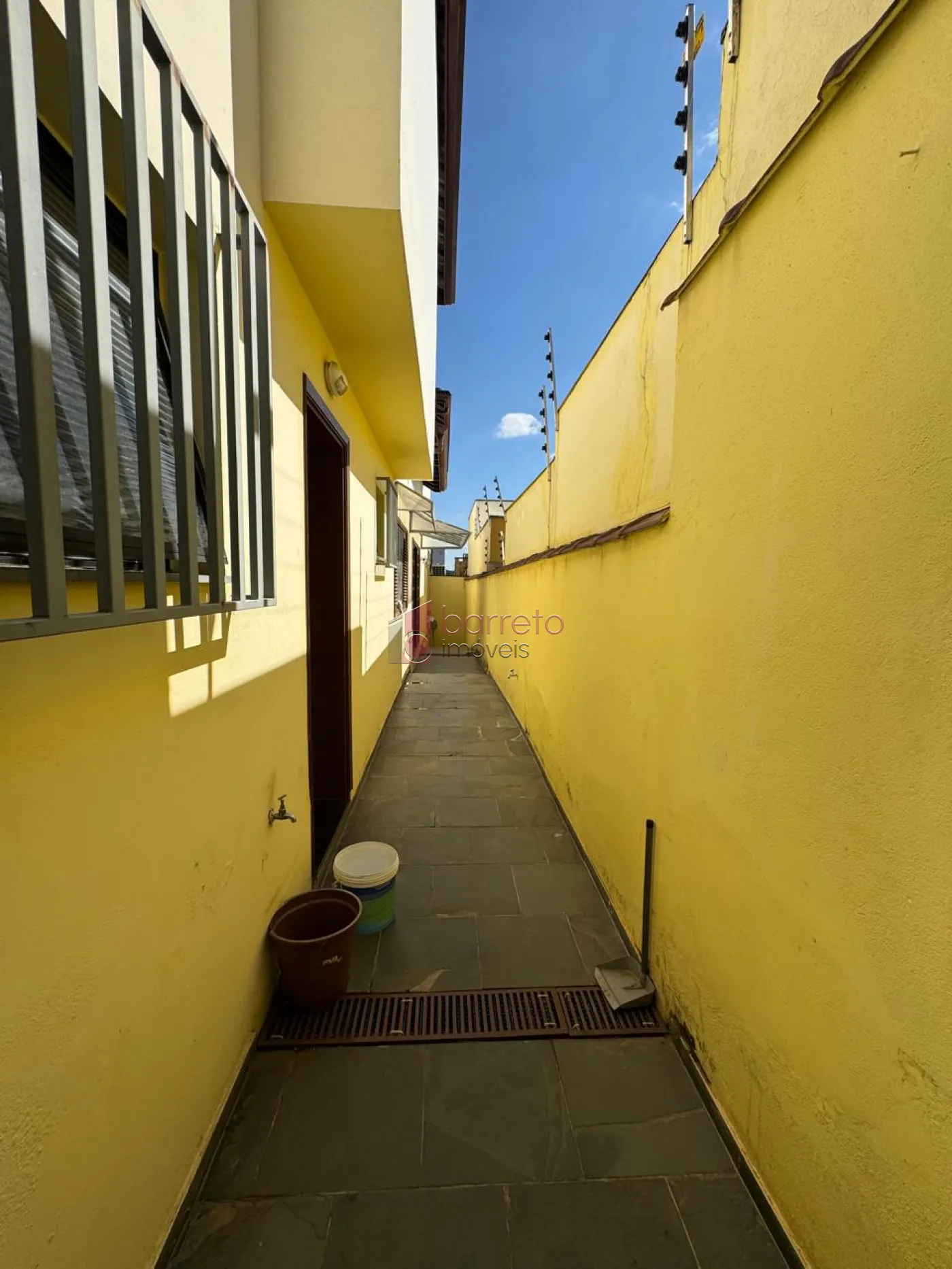 VENDE SE CASA COMERCIAL/RESIDENCIAL NO JARDIM ANA MARIA – JUNDIAÍ /SP –