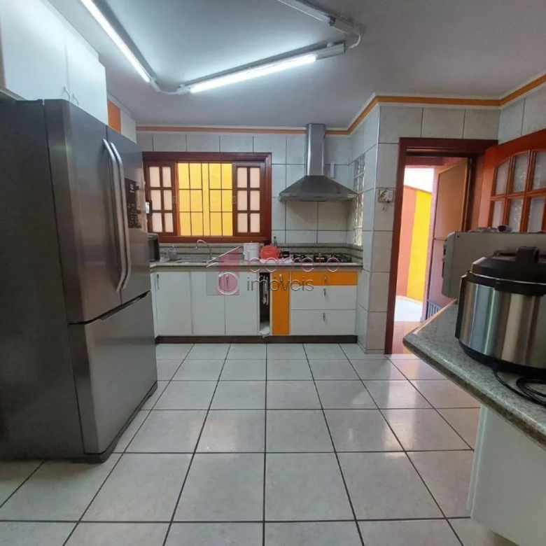 SOBRADO À VENDA NO JARDIM ROMA EM JUNDIAÍ/SP