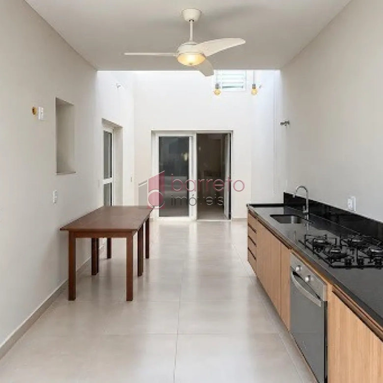 SOBRADO PARA LOCAÇÃO NO BAIRRO VILA DAS HORTÊNCIAS – JUNDIAÍ/SP