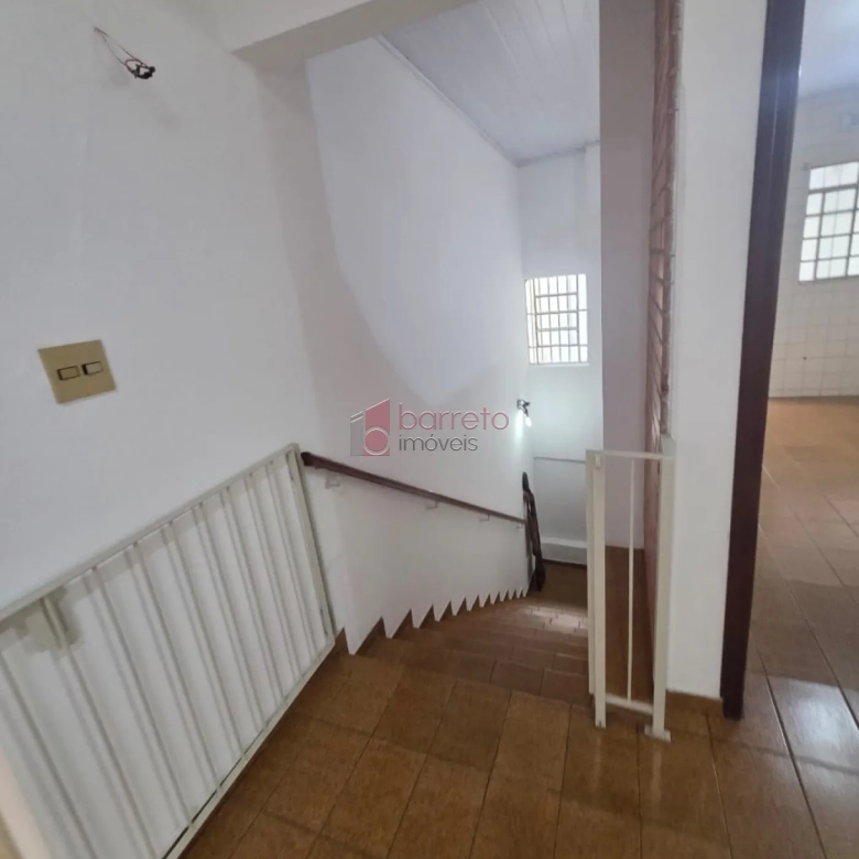 CASA RESIDENCIAL E SALÃO COMERCIAL PARA LOCAÇÃO NO CENTRO – JUNDIAÍ/SP