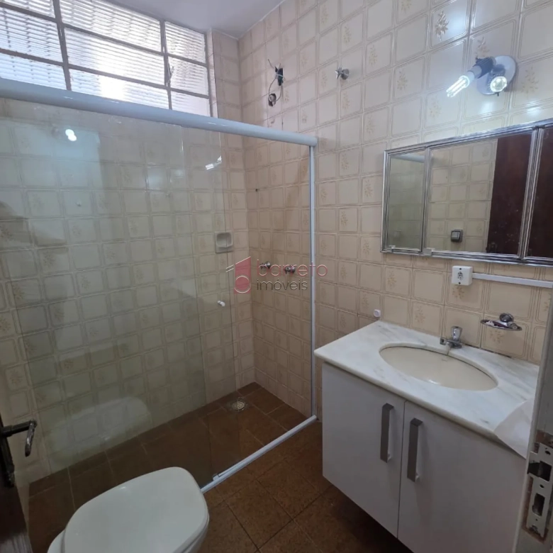 CASA RESIDENCIAL E SALÃO COMERCIAL PARA LOCAÇÃO NO CENTRO – JUNDIAÍ/SP